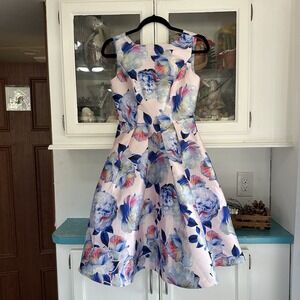 CHI CHI LONDON Floral Cocktail Dress Size 6 Fit & Flare Feminine Circle Skirt